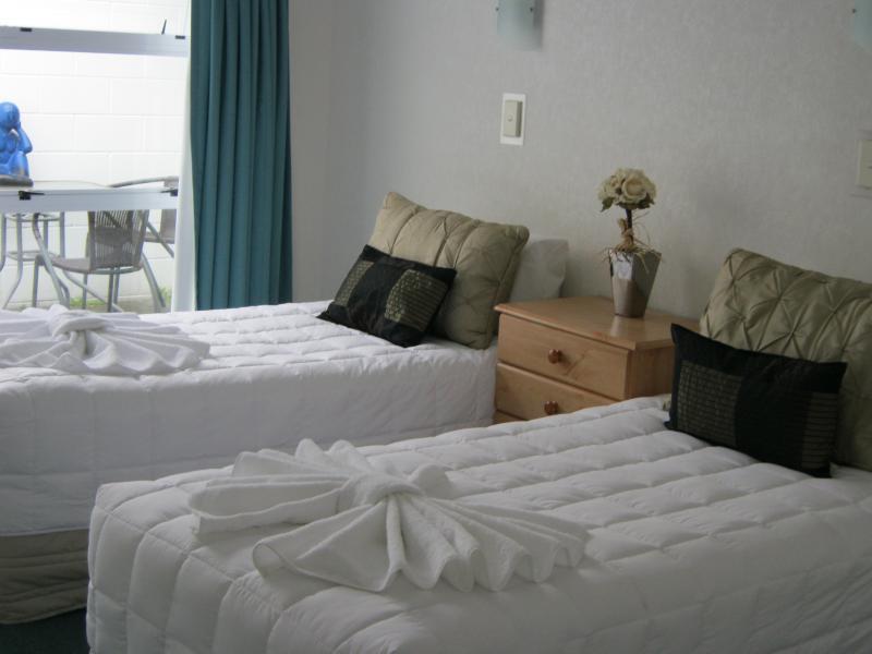 Palm Court Motel Отороганга Екстер'єр фото