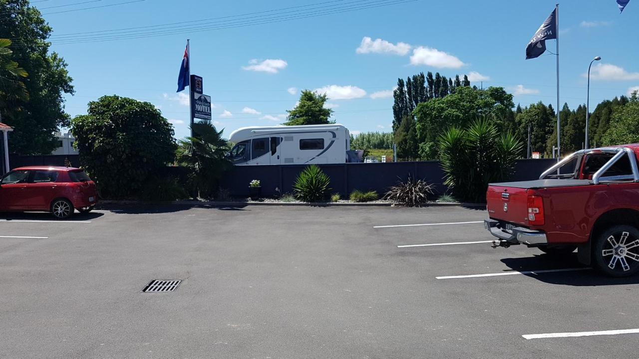 Palm Court Motel Отороганга Екстер'єр фото